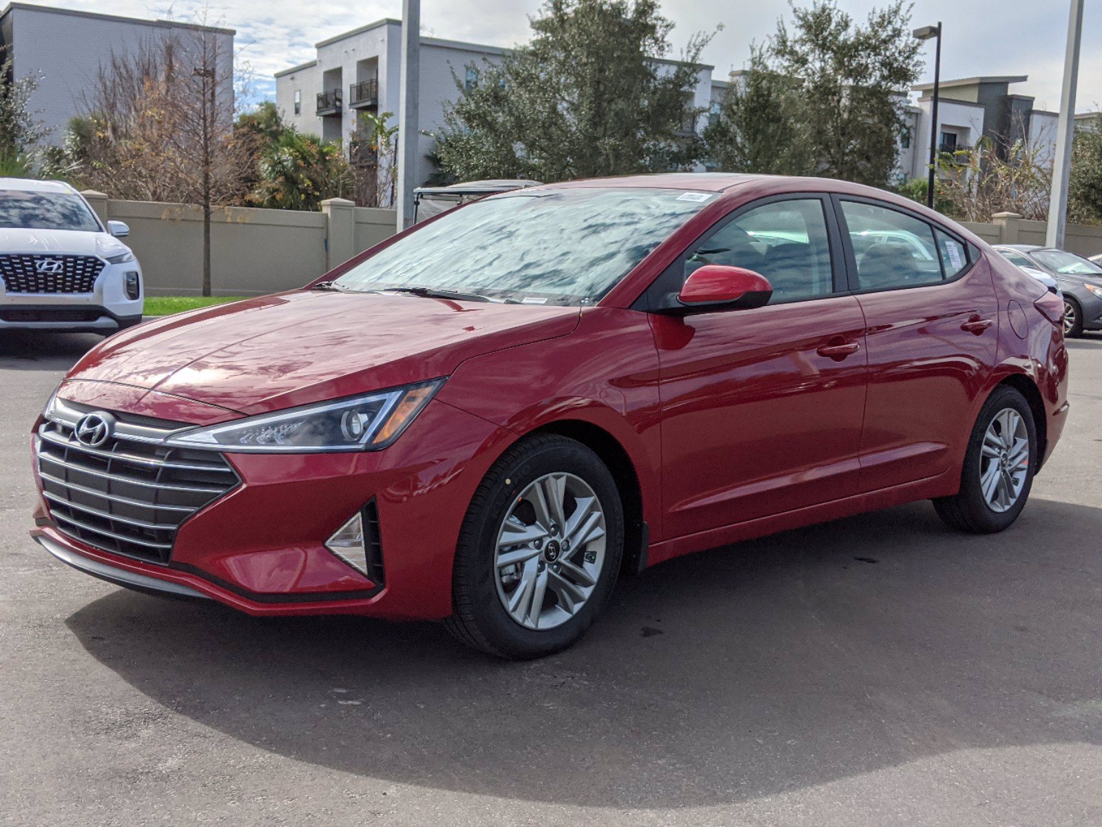 new-2020-hyundai-elantra-value-edition-4dr-car-in-sanford-lu001125